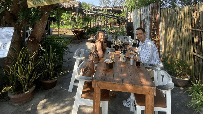 Bong Farm Restaurant (6)